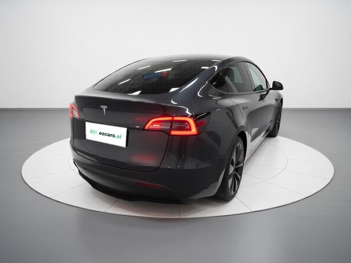 Model Y 2024 RWD photo 5