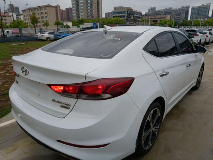 Elantra 2018 1.4T DCT photo 4