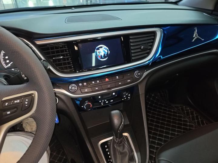 Excelle 2021 Facelift Classic 1.5L AT Elite photo 8