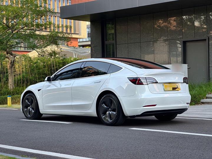 Model 3 2020 Facelift Standard Range RWD Upgraded photo 4