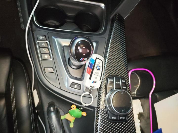 M4 2014 M4 Convertible Coupe photo 6