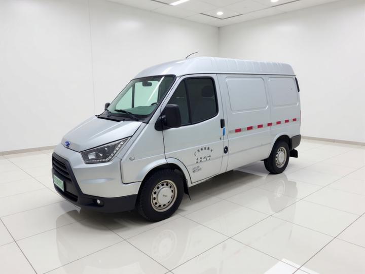 Transit 2019 2.8T Short Wheelbase 3-Seater China VI JX493