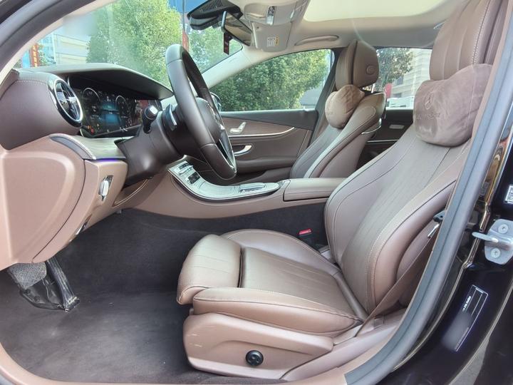 E-Class 2022 E 260 L photo 8