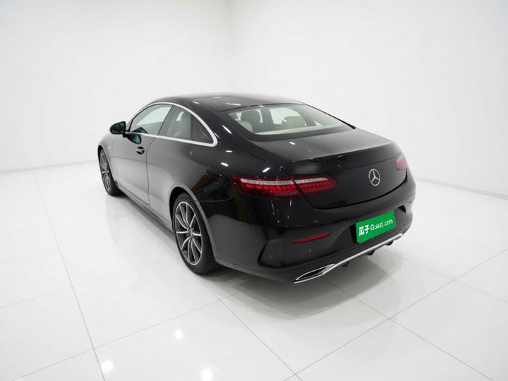 E-Class Imported 2023 E 260 Coupe photo 4