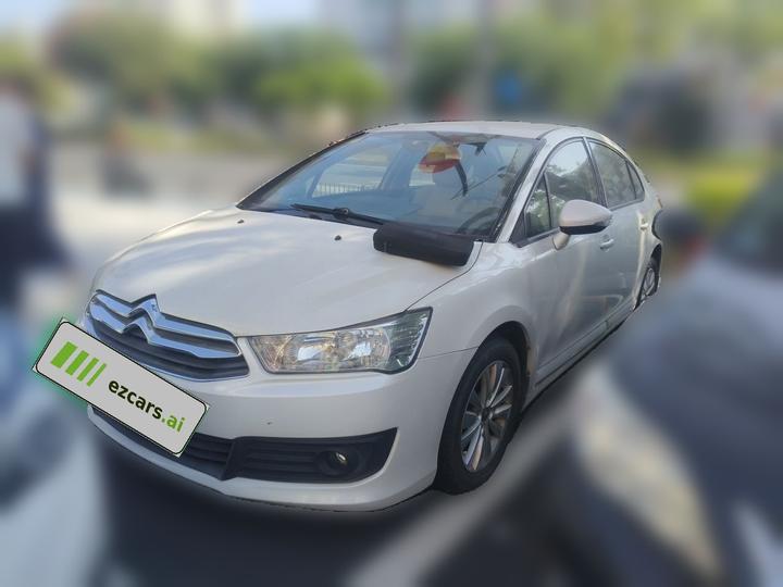 2013 Sedan 1.6L AT