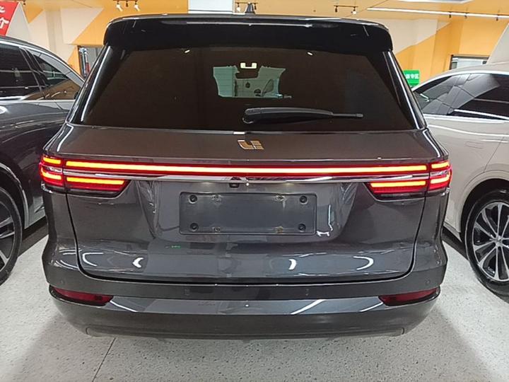 Li Auto ONE 2021 EREV 6-Seater photo 3