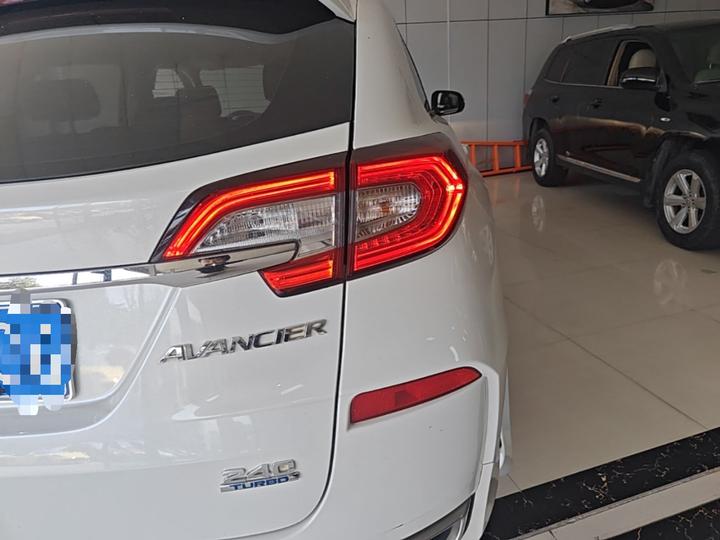 Avancier 2017 240TURBO RWD Elite photo 7