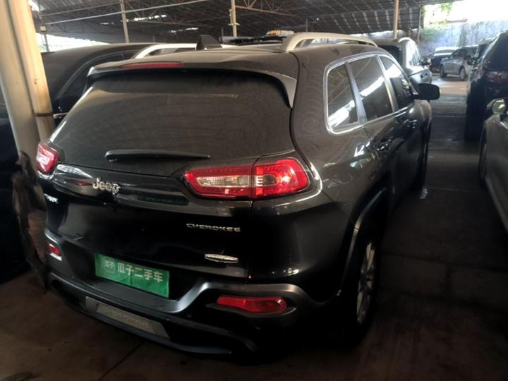 Cherokee 2016 2.0L photo 7