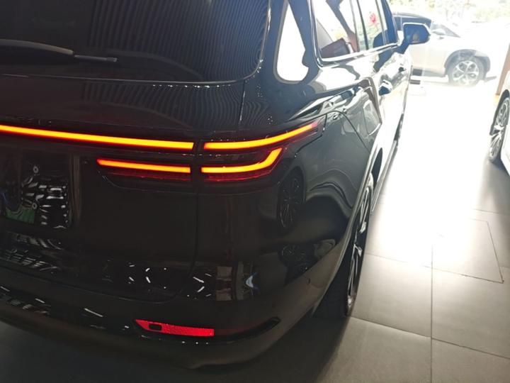 Li Auto ONE 2021 EREV 6-Seater photo 7