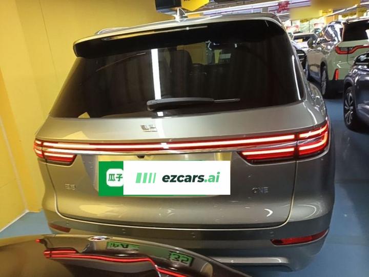 Li Auto ONE 2020 EREV 6-Seater photo 3