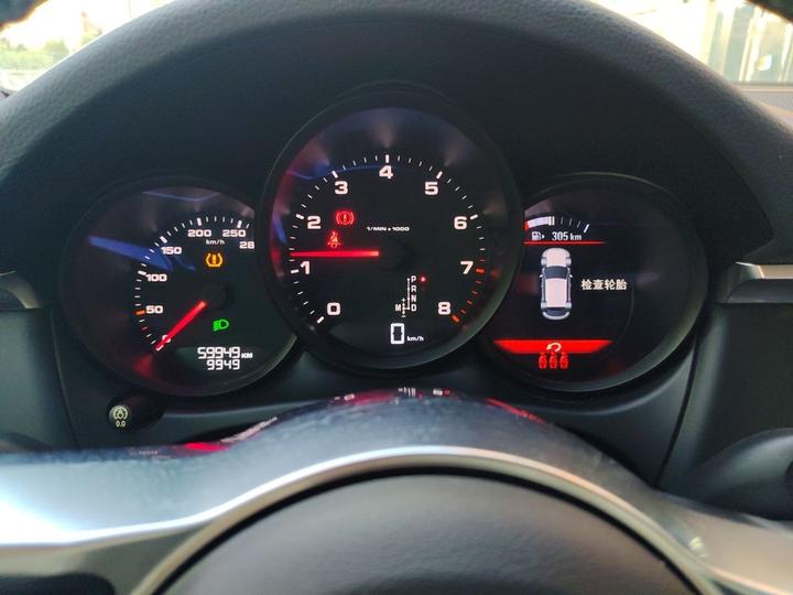 2018 Macan 2.0T photo 4