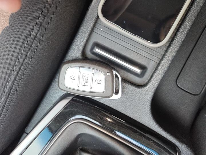 Elantra 2015 1.6L MT Leading photo 8