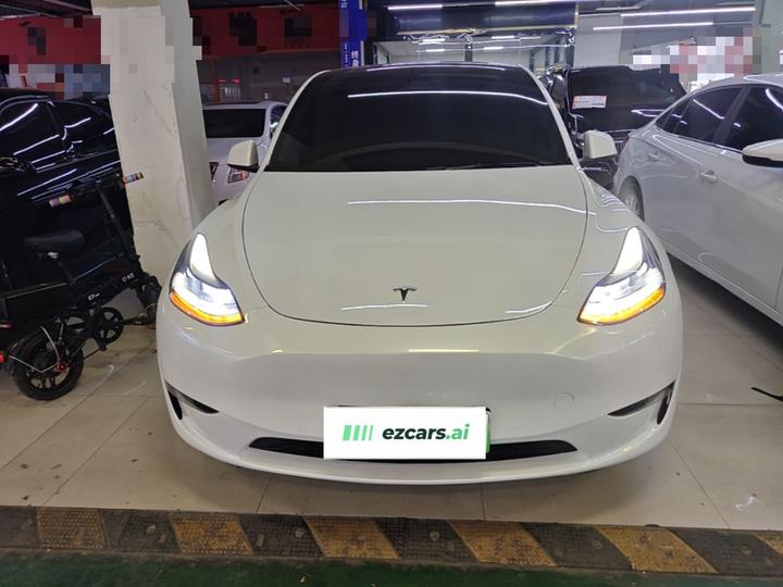 Model Y 2021 Long Range AWD photo 2