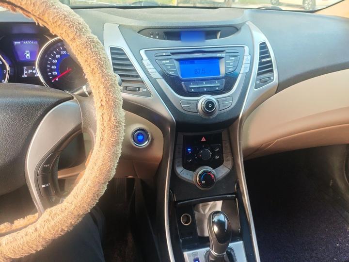 Elantra 2012 1.6L AT Leading photo 5