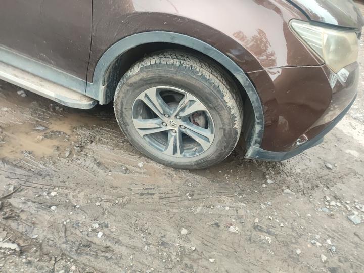 RAV4 2015 2.0L CVT RWD photo 8