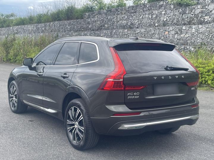 XC60 2022 B5 AWD Luxury photo 4