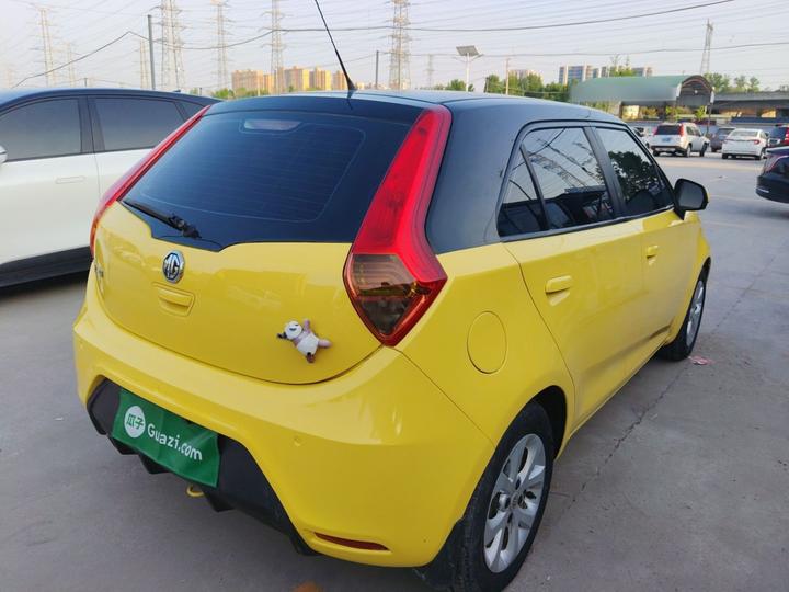 3 2014 1.5L AMT Elite photo 4