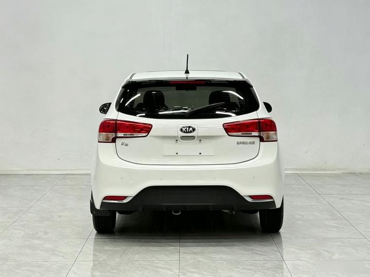 K2 2015 Hatchback 1.4L AT GLS photo 3