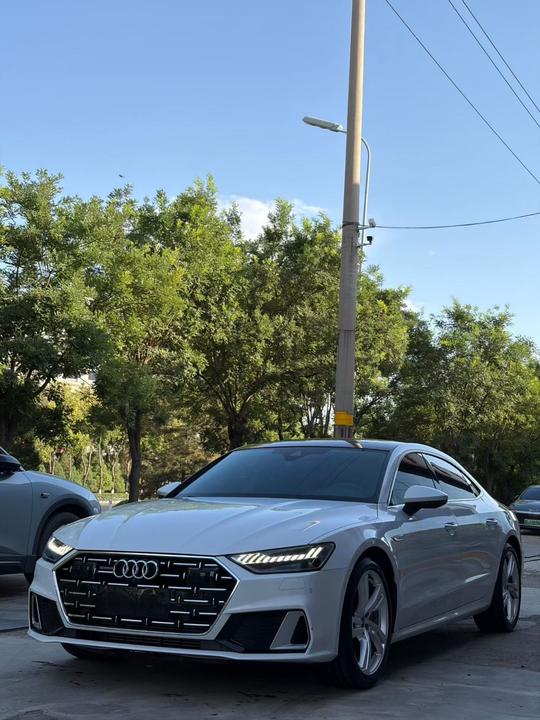A7L 2024 45TFSI quattro S-line photo 3