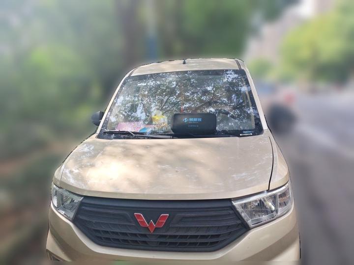 Wuling Hongguang V 2022 1.5L LAR photo 2