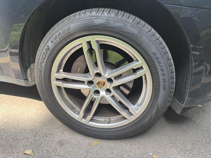 2018 Macan 2.0T photo 8