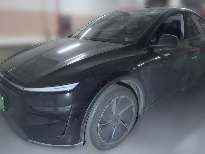 Model Y 2025 RWD