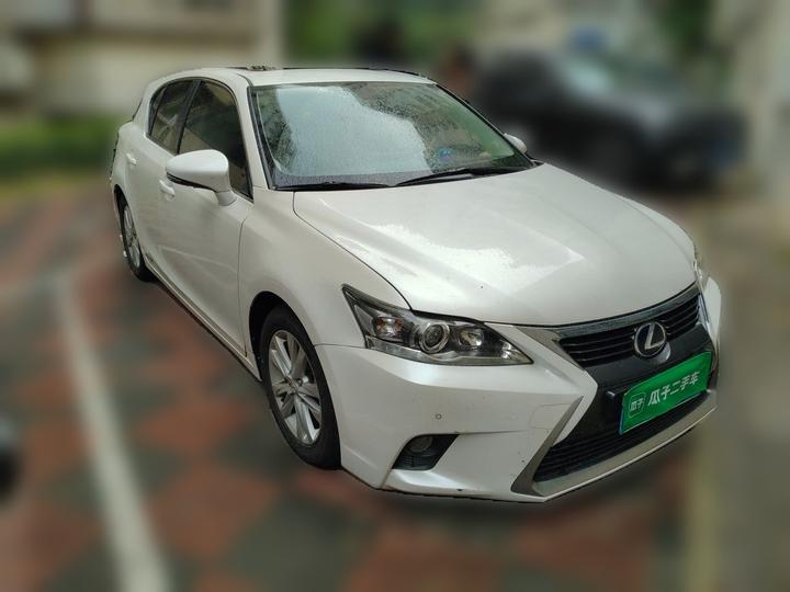 CT 2014 CT200h Comfort photo 3