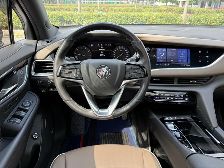 2022 652T AWD Exclusive Flagship 7-Seater photo 2