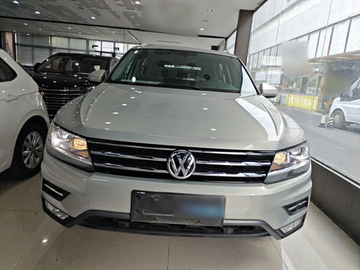 Tiguan L 2019 330TSI AT RWD Luxury China V photo 2