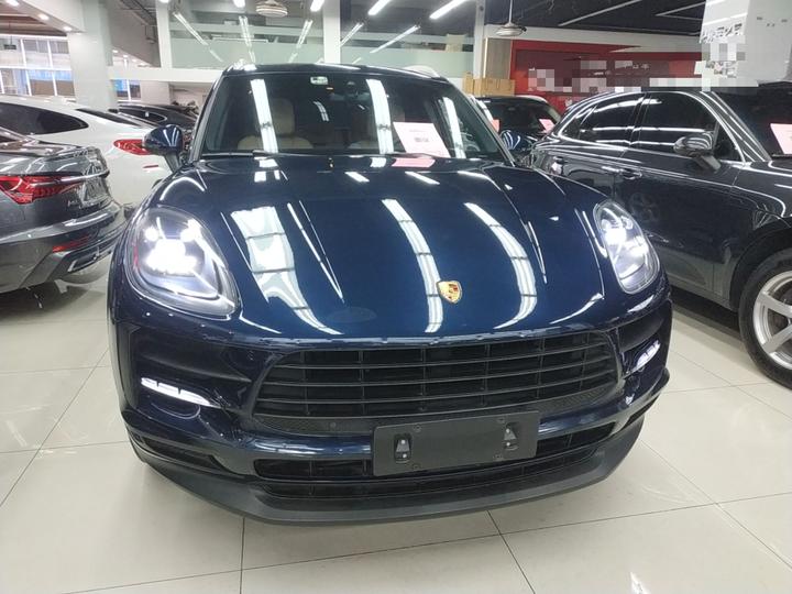 2018 Macan 2.0T photo 2