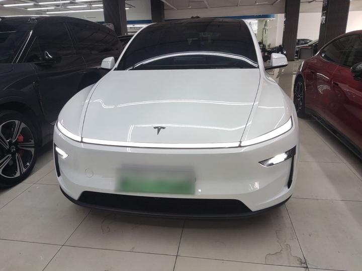 Model Y L 2025 Long Range AWD photo 2