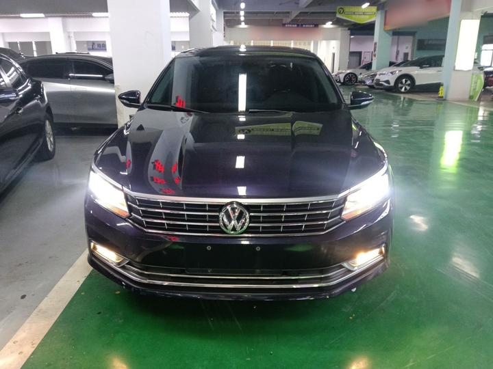 Passat 2017 330TSI DSG photo 2