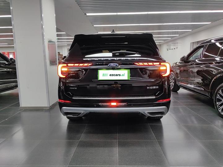 Explorer 2024 2.3T EcoBoost AWD Titanium 7-Seater photo 3