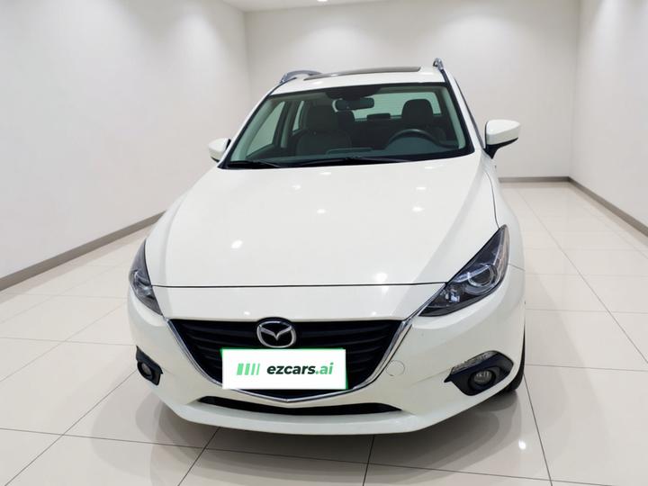 3 Axela 2016 Sedan 1.5L AT Comfort photo 2