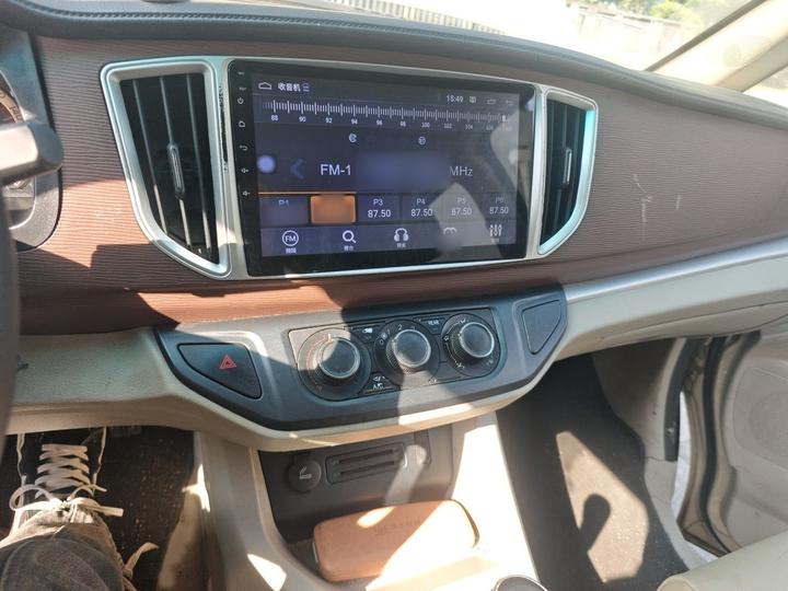 Lingzhi 2018 M5 1.6L 7-Seater Comfort photo 5