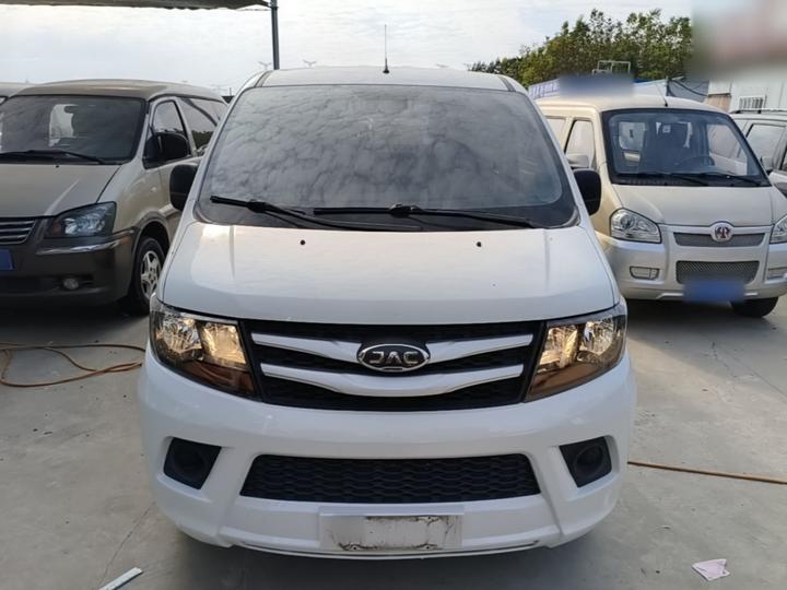 Refine M3 2019 1.8L 5-Seater photo 2