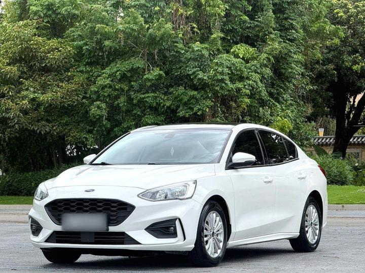Focus 2020 Sedan EcoBoost 180 AT