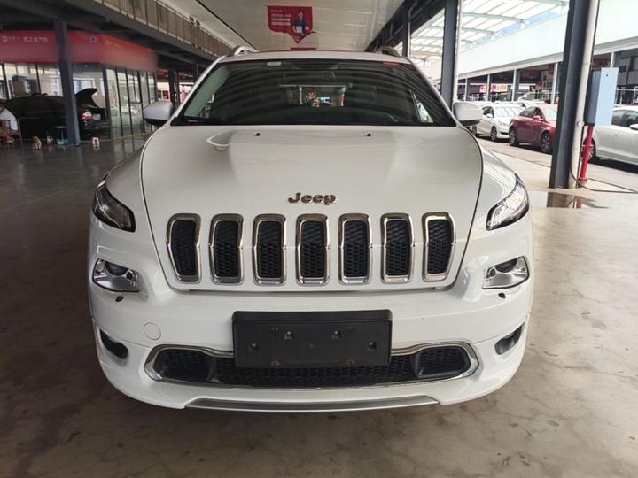 Cherokee 2017 2.4L Excellence photo 2