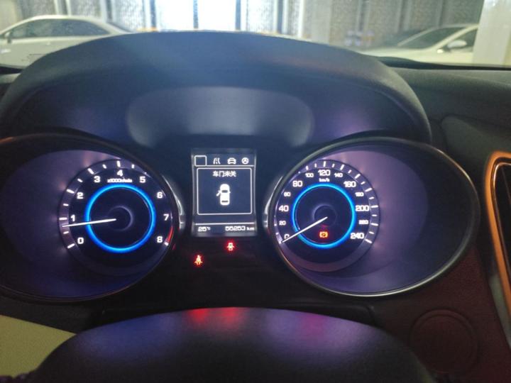 Eado 2016 1.6L MT photo 7