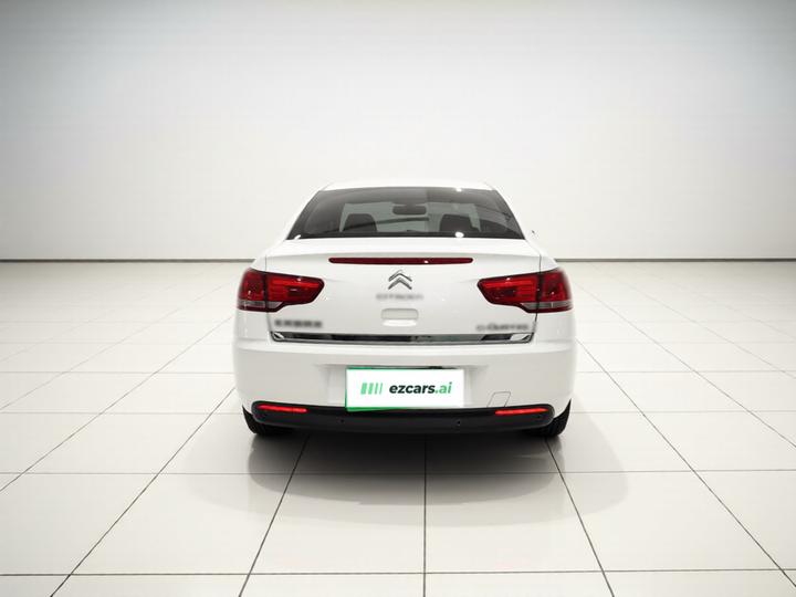 2013 Sedan 1.6L AT photo 5