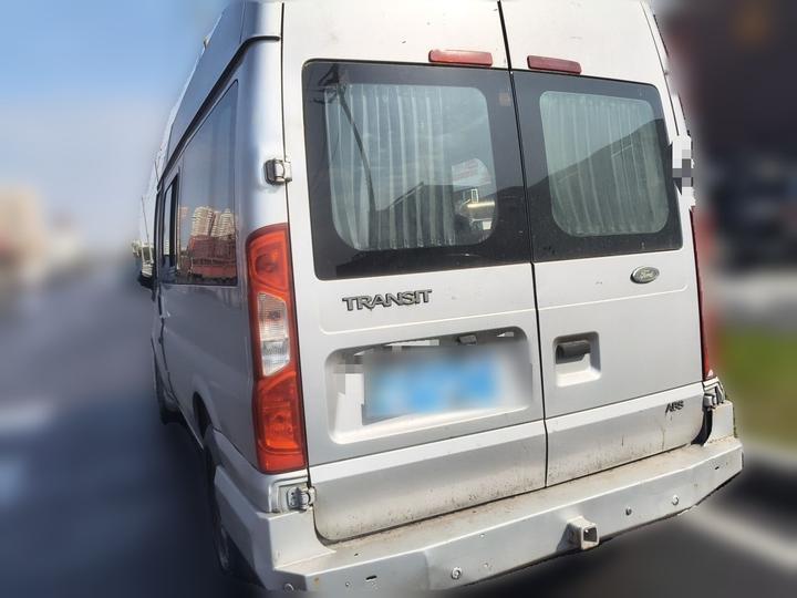 Transit 2015 2.4T Short Wheelbase 6-Seater photo 4