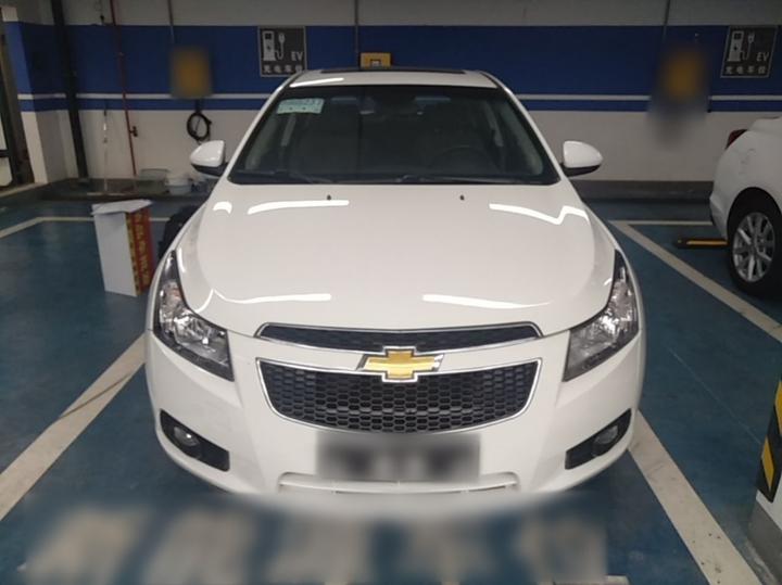 2013 Hatchback 1.6L AT Luxury photo 2