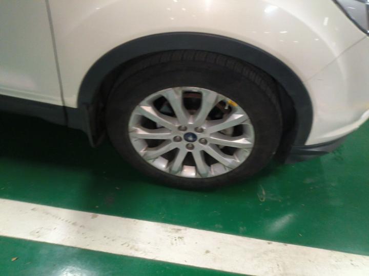 Kuga 2015 1.5L GTDi RWD photo 8