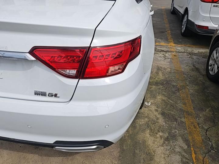 Emgrand GL 2018 1.8L DCT Elite Connected photo 7