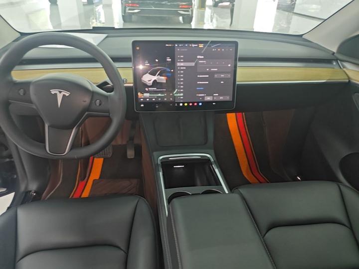 Model Y 2022 Facelift RWD photo 8