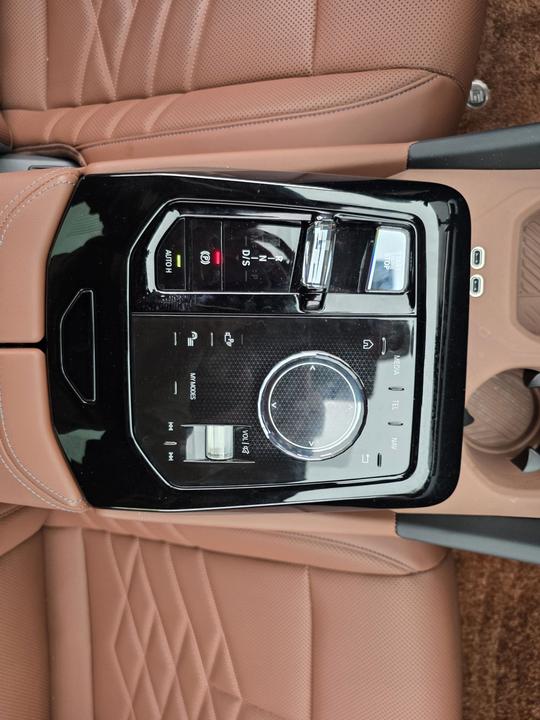 5 Series 2024 530Li Exclusive M Sport Package photo 5