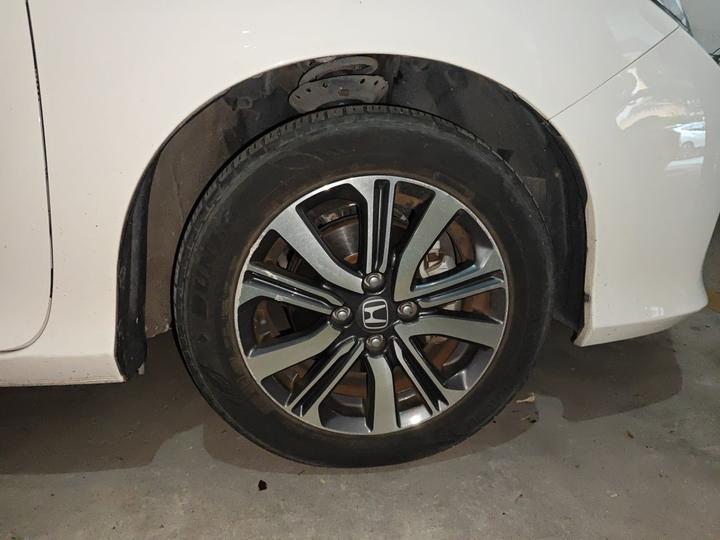 2018 1.5L CVT photo 8