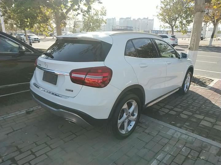 GLA 2019 GLA 200 Dynamic photo 4