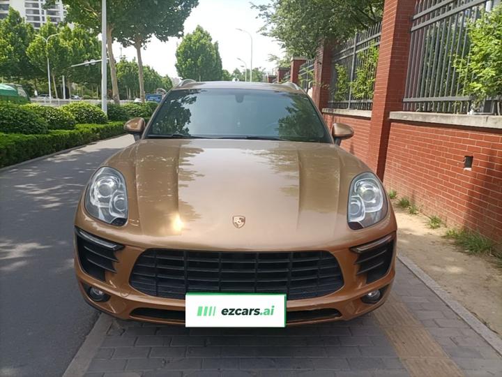 2014 Macan 2.0T photo 2