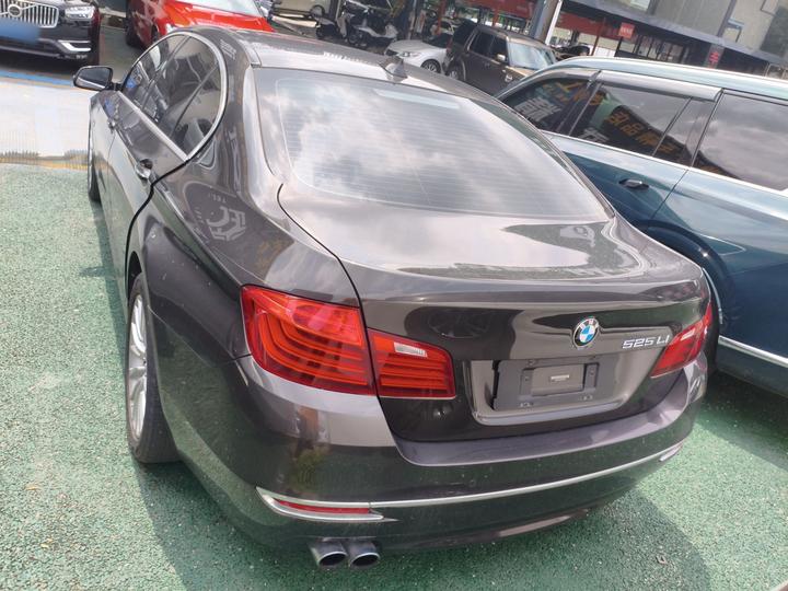 5 Series 2014 525Li Luxury Design Package photo 3